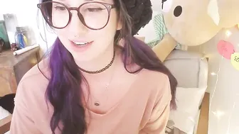 sluttypotato_ naughty slut fucks pussy