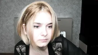 oladushek18 chubby bitch spreading lips sex and introduced the cap to sex toy