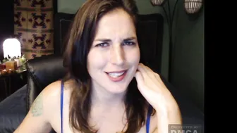 maizy_mae sexy nurse heals her gentleman with caresses