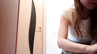 nympho_mmm hot lady plants hand in anus