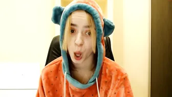 Molly Stewart_ptv cutie in stockings showed tits