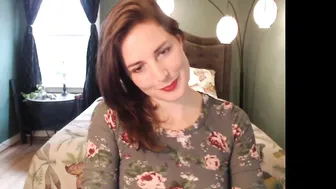 maizy_mae lustful mare rides a dildo