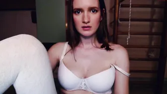 lick_it_up_big_boy Slender beauty