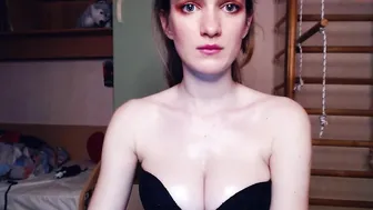 lick_it_up_big_boy hot slut fingering himself