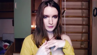 lick_it_up_big_boy Black-haired female