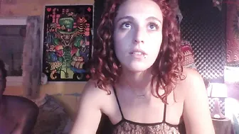 couple2921 Dark haired bitch