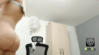 keily_lovers amazing mare dancing striptease