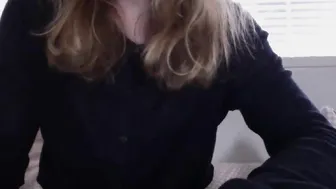 b_leable ardent beauty fondles intimate places