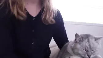 b_leable cheeky busty bitch