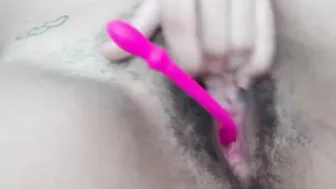 babby_squirtting bitch drummed with glass dick