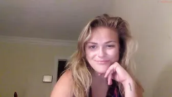 babygirl________ busty latina massages nipples