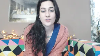 Erin Marie O'Keefe aka Goddess Green Eyed naughty nipple exposes her body