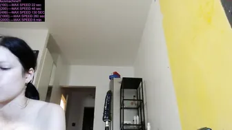 amnesia__haze fucks herself in front of the webcam