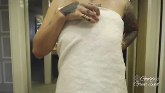 Erin Marie O'Keefe aka Goddess Green Eyed hot slut fucking fucking bitchy