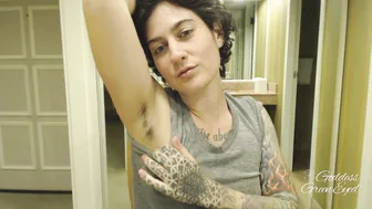 Erin Marie O'Keefe aka Goddess Green Eyed hot hottie sucking dildo