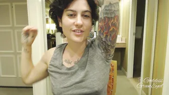 Erin Marie O'Keefe aka Goddess Green Eyed hot hottie sucking dildo