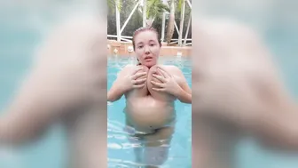 annabelleroger Luxurious lady