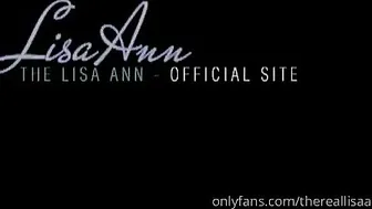 thereallisaan fucks herself in the pussy with a toy