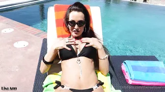 thereallisaan lustful skin jerks off shaved cunt