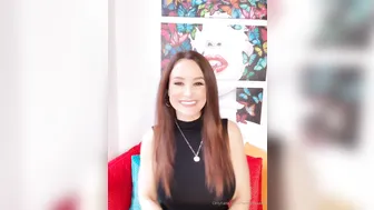 thereallisaan trains holes