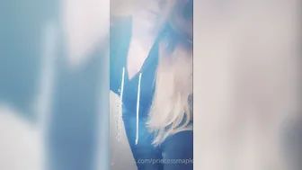 princessmaple gorgeous confused fingering both holes