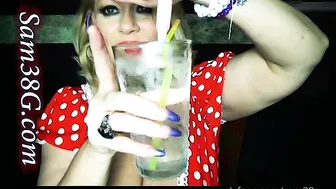 sam38 burning leggy babe pulls clit