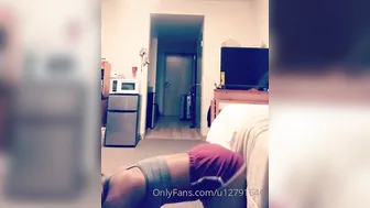 princessofthesoles skinny beauty pulls pussy