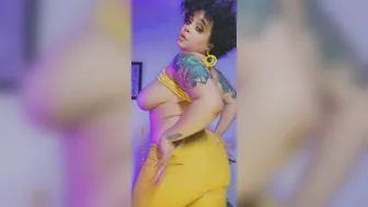 oenvyus amazing whore caresses shaved holes