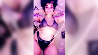 oenvyus caresses the holes with his hand