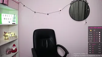 lolli_mary sexy babe dancing striptease