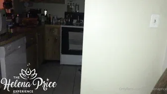 iamhelenapric Pregnant chick