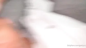 gottijul gorgeous bitch chatting in fries