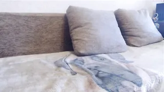 baby123lilu attractive slut caresses shaved cunt