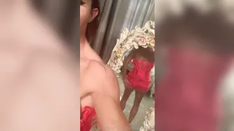 xxxjewelsjad juicy babe caresses pussy
