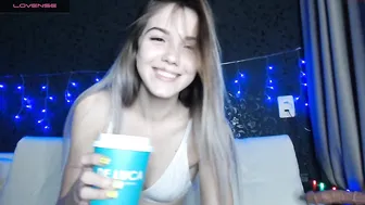 _deleted___account_ busty lady masturbates shaved pussy