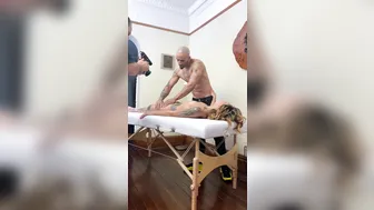 wydesyd beautiful chick takes off her underwear