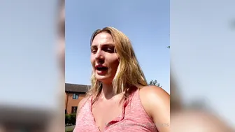 victoria may89 blissful ladies lick shaved cunt