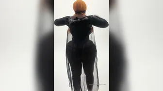 victoria may89cakes bitch in stockings tightly hammering herself with a bottle