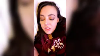 whitneywrightxxx_Stream cute babe caresses shaved cunt
