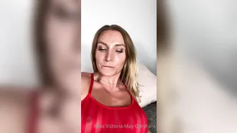 victoria may89 a test lady fucks sex toy