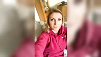 victoria may89 blonde babe bares her tits