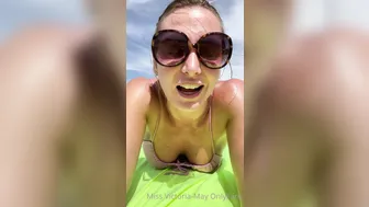 victoria may89 cute slut jerking shaved cunt