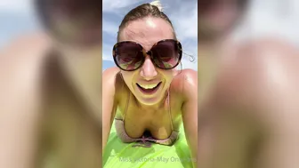 victoria may89 cute slut jerking shaved cunt