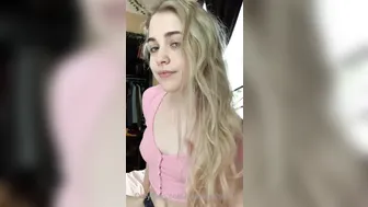 valeriewhitebb hot trick fingering pussy