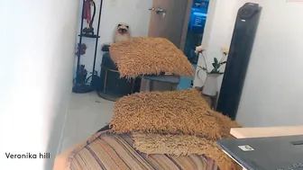 veronnika_hill fucks her pussy