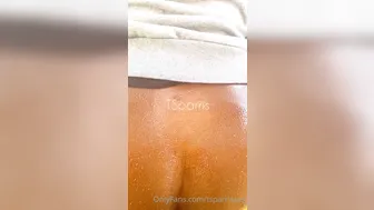 tsparrisxx likes to mess with toys