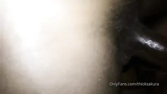 thicksakur pretty lady puts on juicy vagina