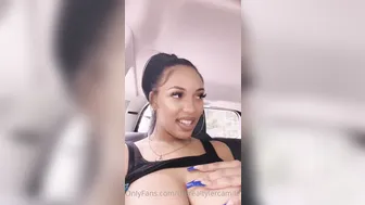 therealtylercamile obstinate queen jerking off her cunt