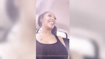 therealtylercamile obstinate queen jerking off her cunt