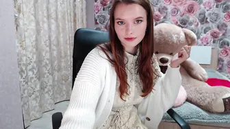 tinyka plump brunette masturbating pussy with her hand
